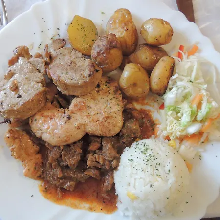 Pensjonat Borovica *